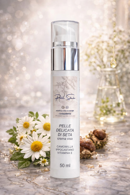 Crema viso specifica per il trattamento cosmetico delle pelli sensibili, arrossate e con capillari superficiali visibili.